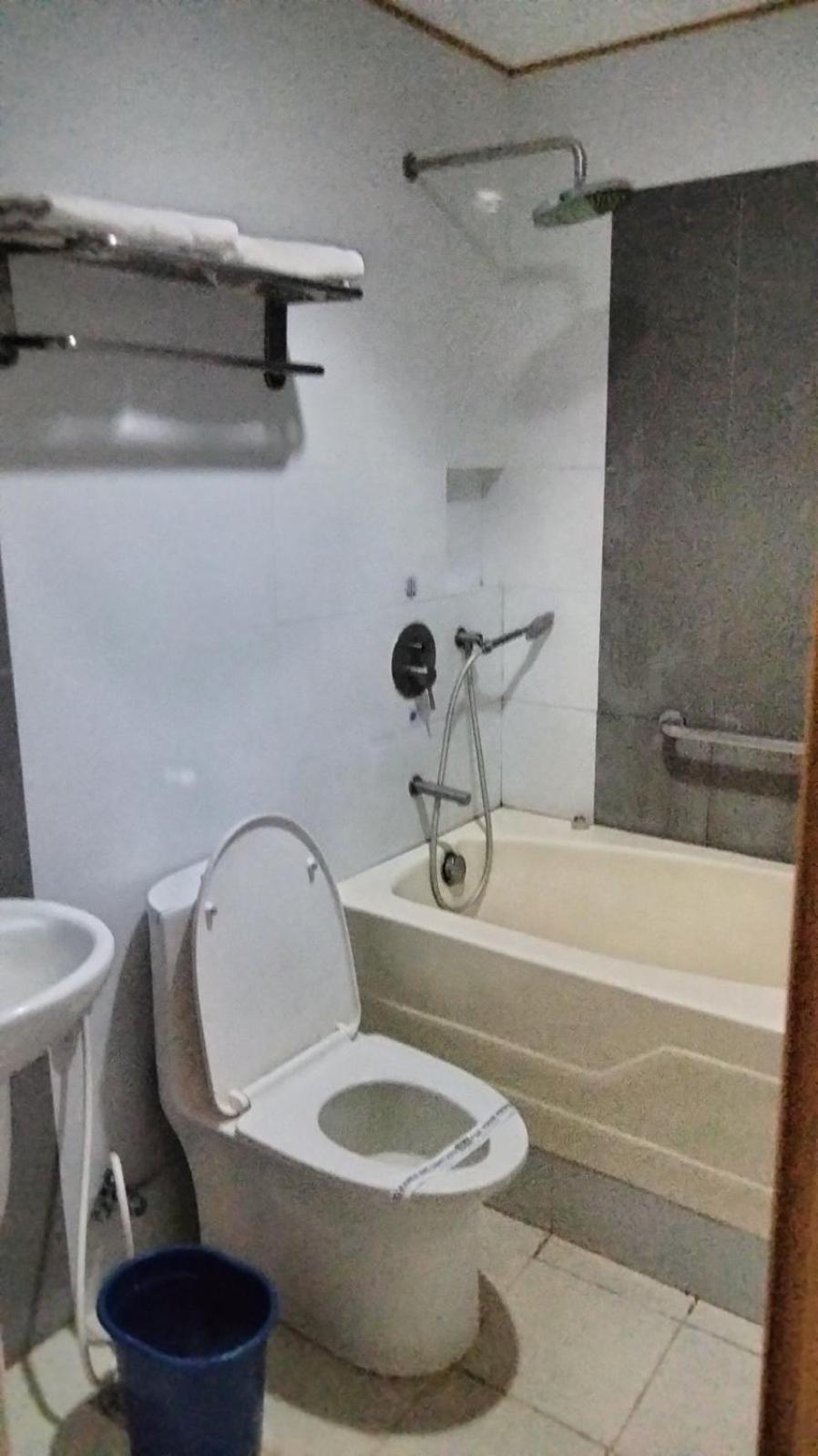 Hotel Sogo Sta Rosa Санта-Роса Экстерьер фото