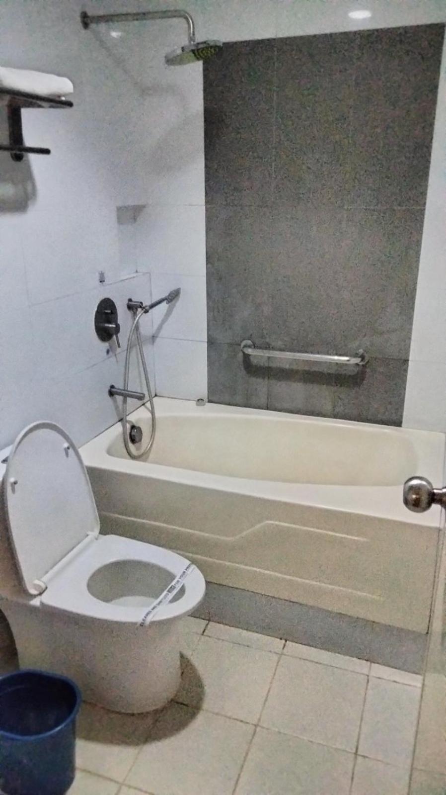 Hotel Sogo Sta Rosa Санта-Роса Экстерьер фото